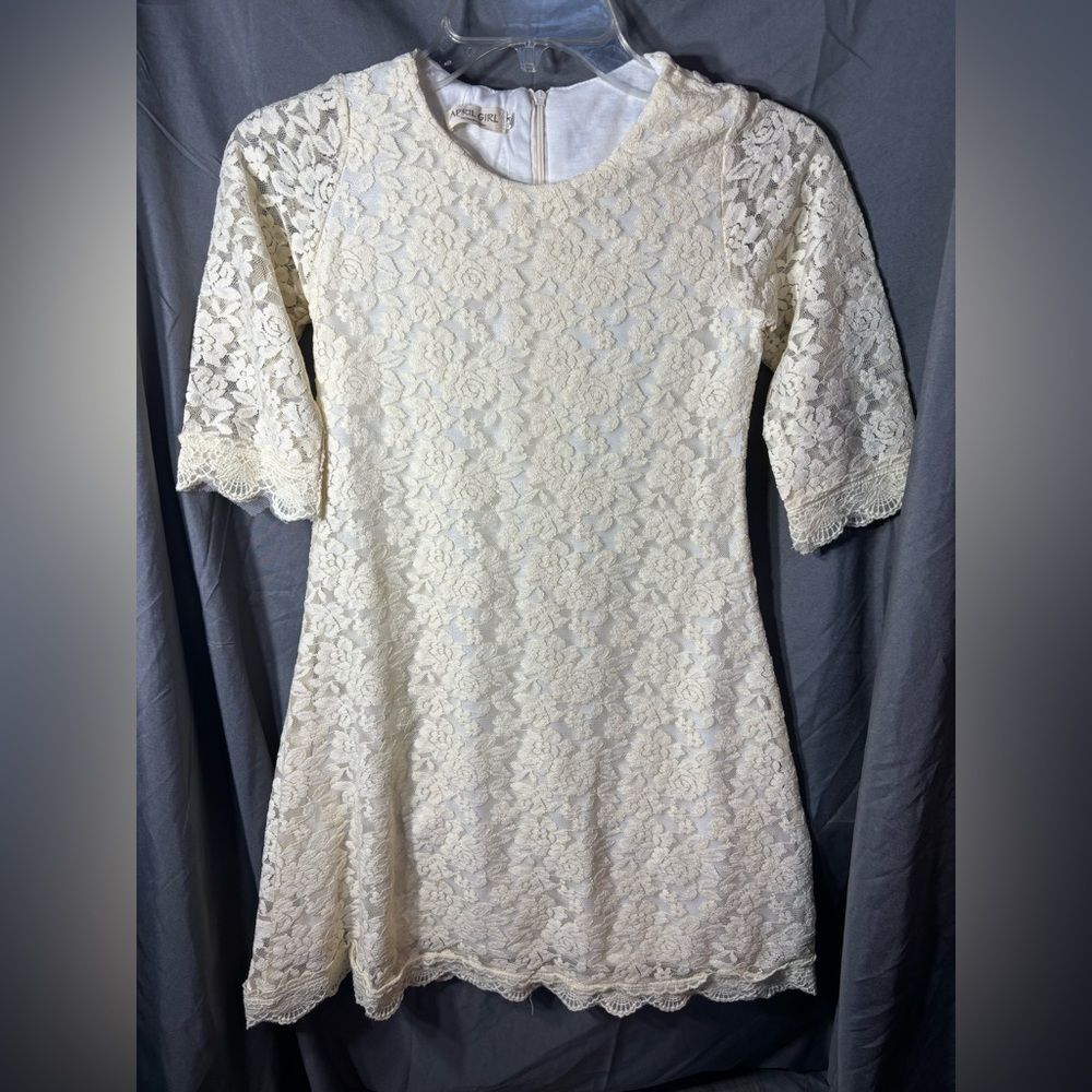 Ivory Lace Dress with Scalloped Sleeves EPC